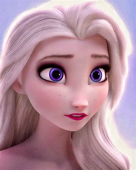 what color are elsa's eyes